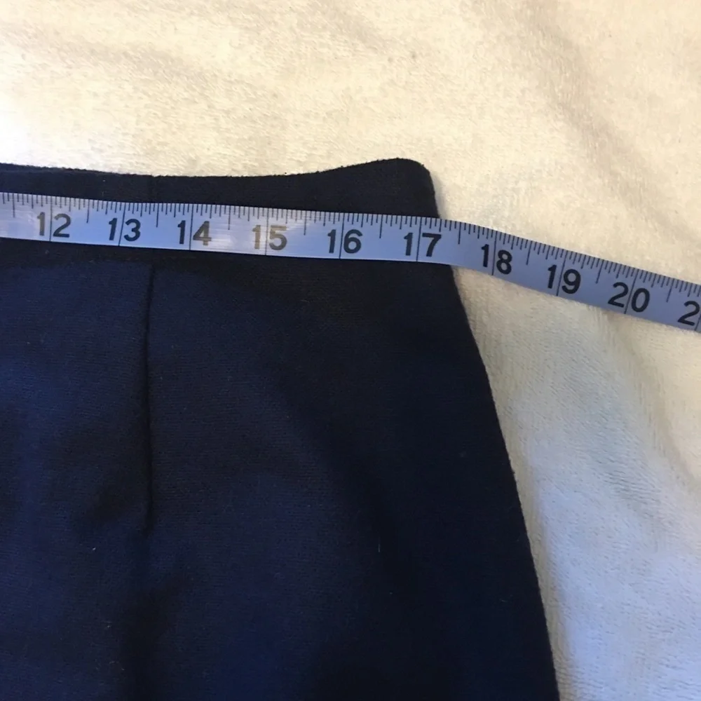 Goodclothes wool blend midi skirt. Sz 14, lined, frayed hem, zips in back.